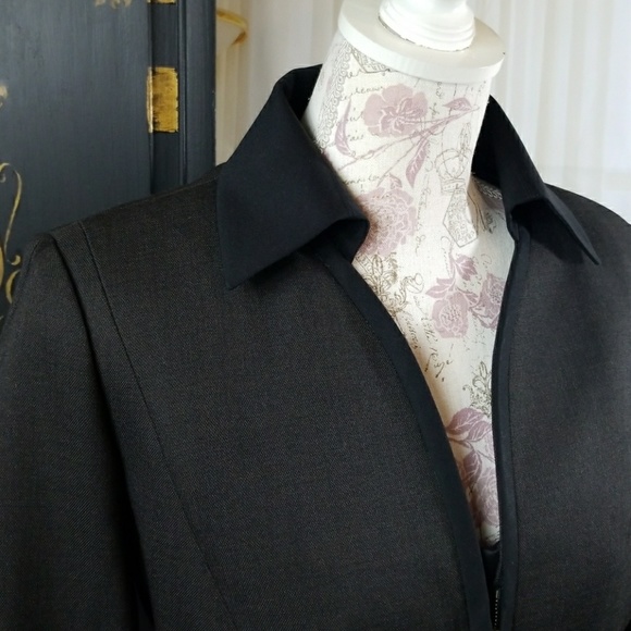 ⬇️PRICE DROP⬇️👜Louis Vuitton Black Trim Blazer 48 - Picture 3 of 8